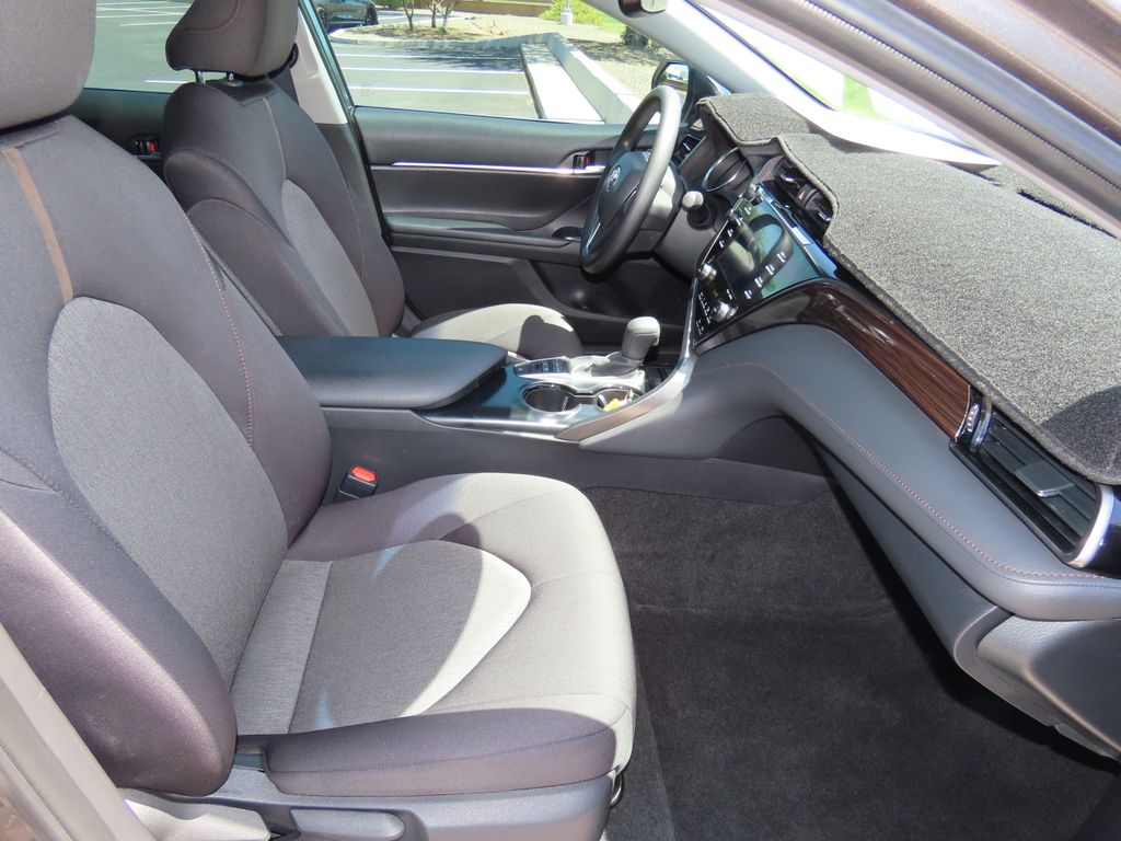 Thumbnail: 2020 Toyota Camry - 19