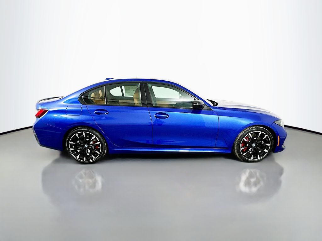 Thumbnail: 2025 BMW 3 Series - 4