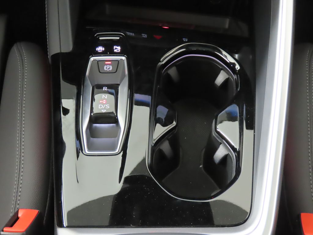 Thumbnail: 2025 Audi Q5 - 20