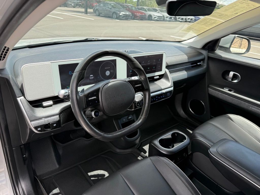 Thumbnail: 2023 Hyundai Ioniq 5 - 13