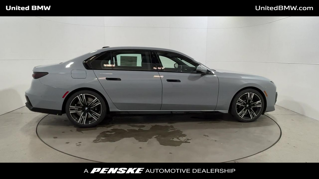 2024 BMW 7 Series 760i xDrive 9