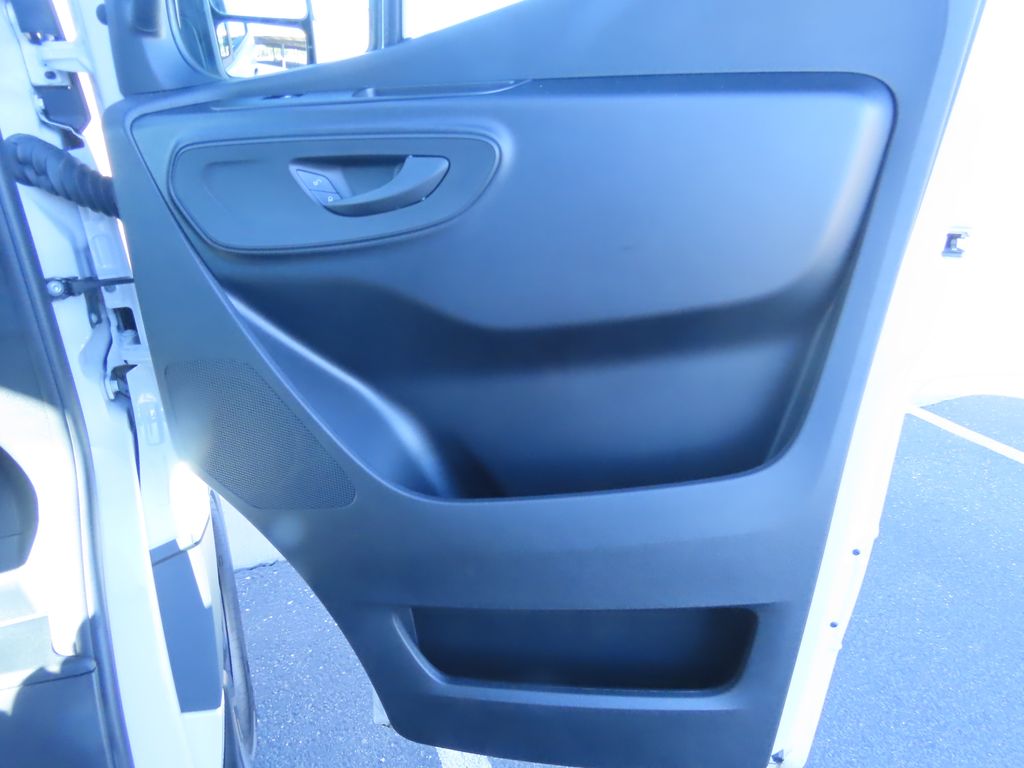 Thumbnail: 2025 Mercedes-Benz Sprinter - 23