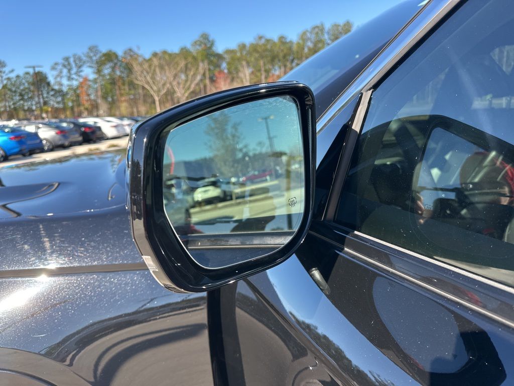 2023 Jeep Grand Cherokee L Overland 16