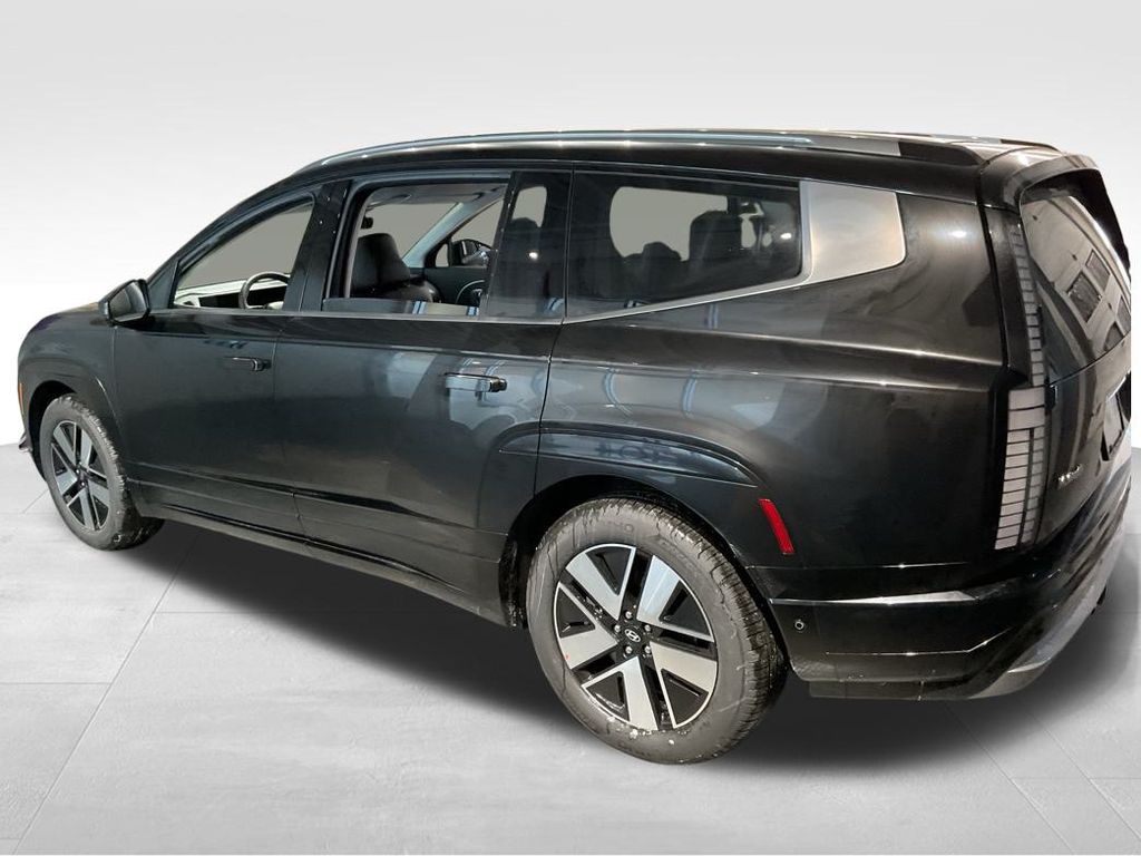 New 2026 Black Hyundai SEL image 7