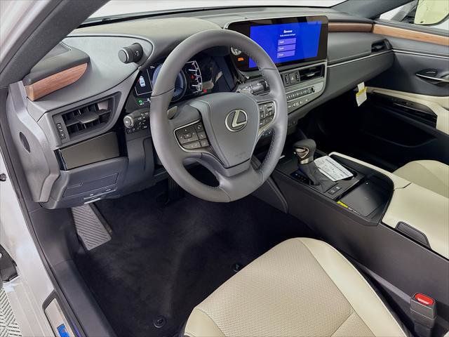 Thumbnail: 2025 Lexus ES - 9