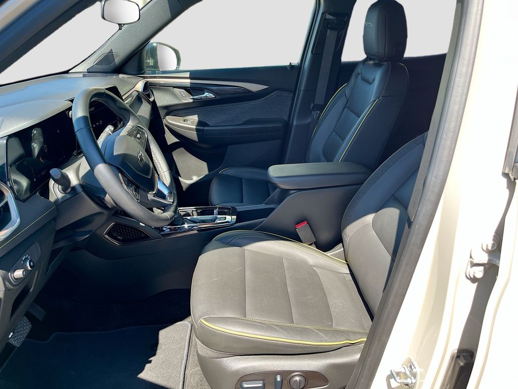 Used 2026 White Chevrolet ACTIV image 21