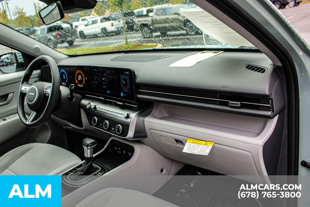 2024 Hyundai Kona SE photo 21