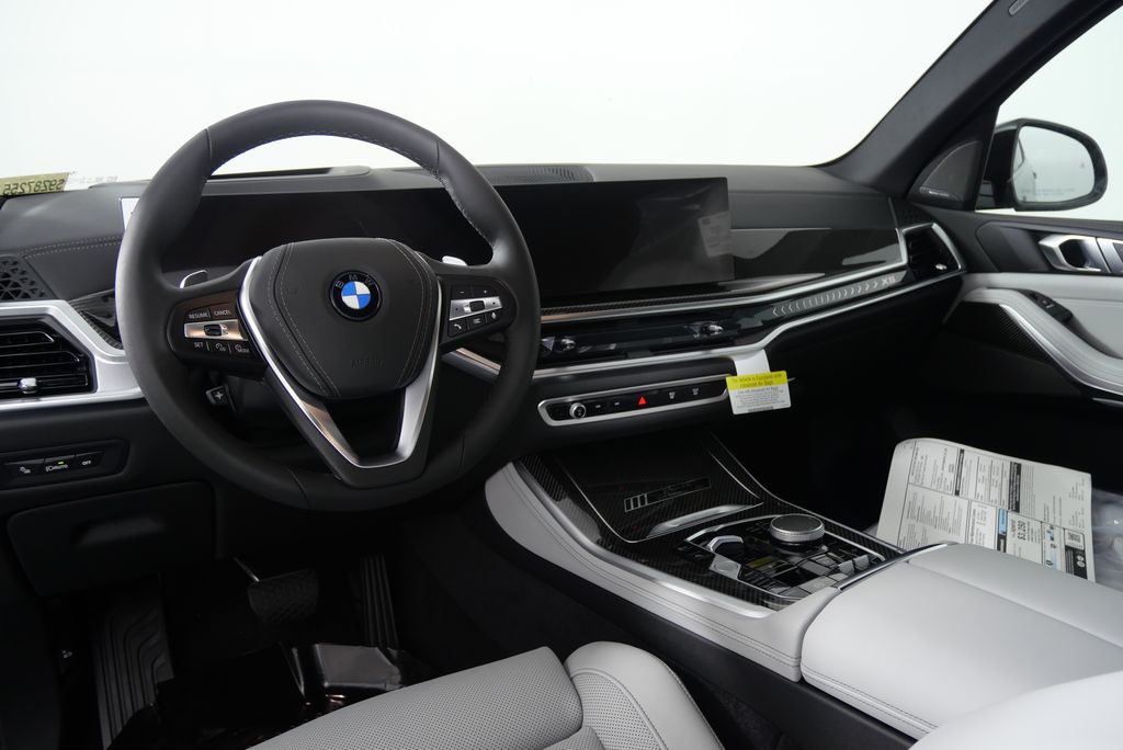 2025 BMW X5 xDrive40i 17