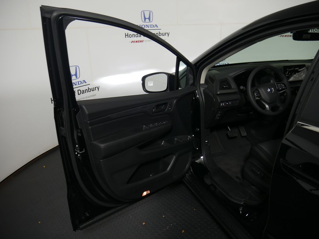 Thumbnail: 2026 Honda Odyssey - 8