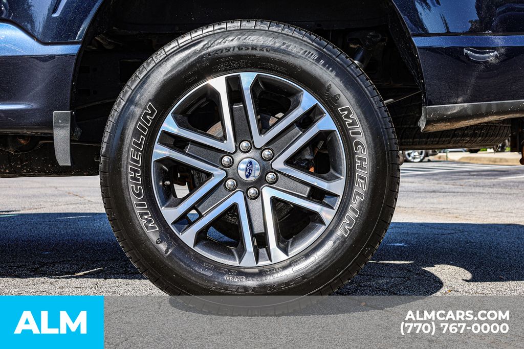 Used 2022 Blue Ford XLT image 17