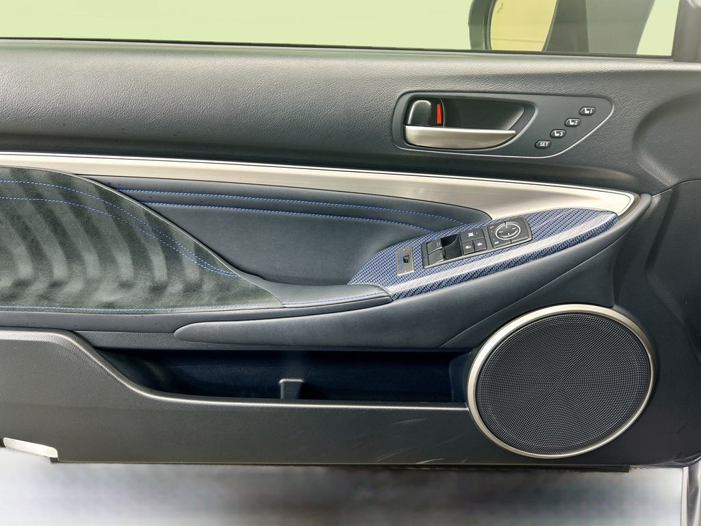 Thumbnail: 2019 Lexus RC - 25