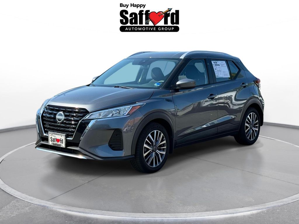 2022 Nissan Kicks SV