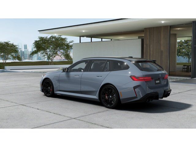 Thumbnail: 2026 BMW M5 - 2