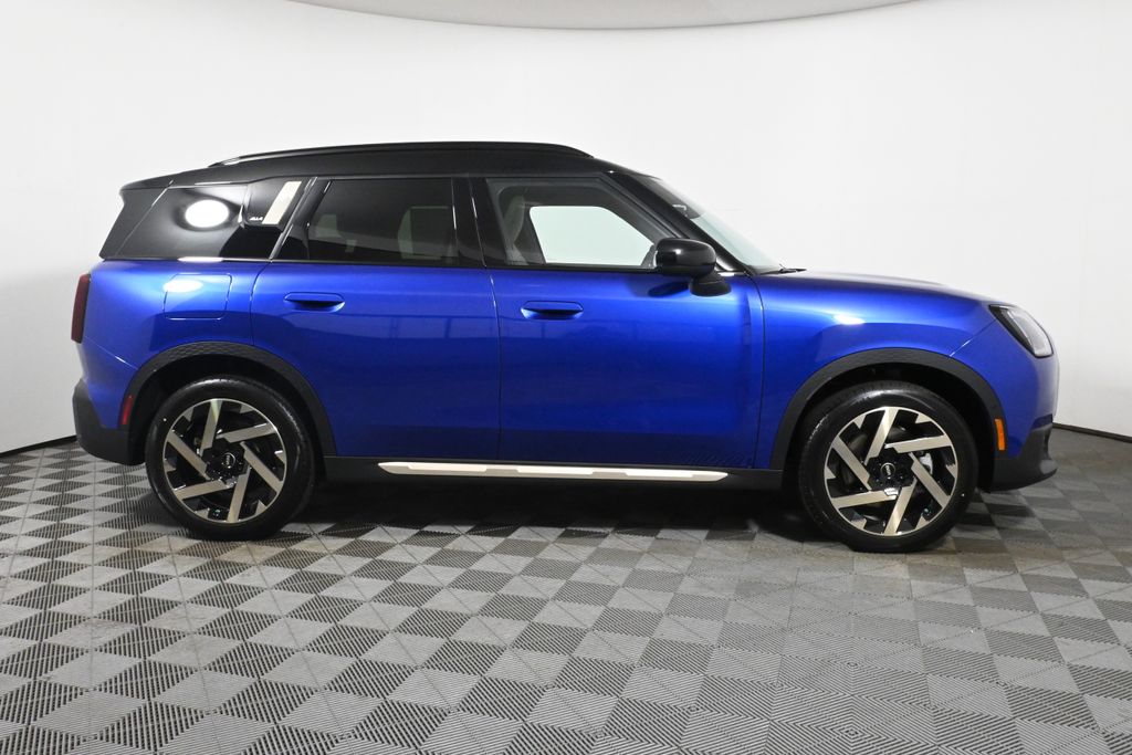 2025 MINI Cooper Countryman Base 8