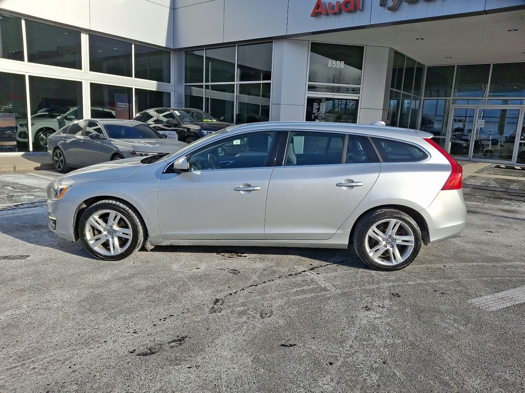 2015 Volvo V60 T5 7