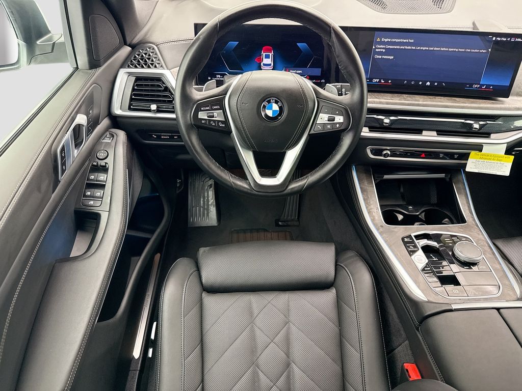 Thumbnail: 2026 BMW X5 - 10