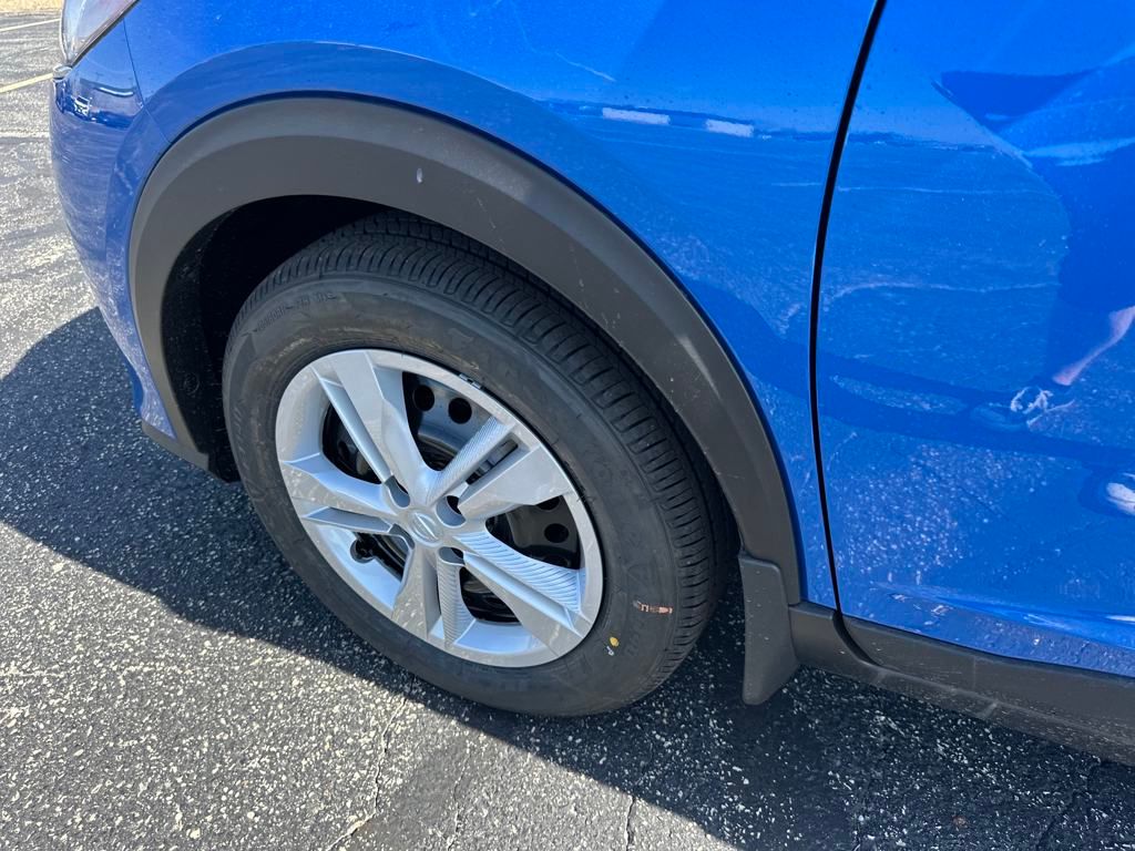 2025 Nissan Kicks S photo