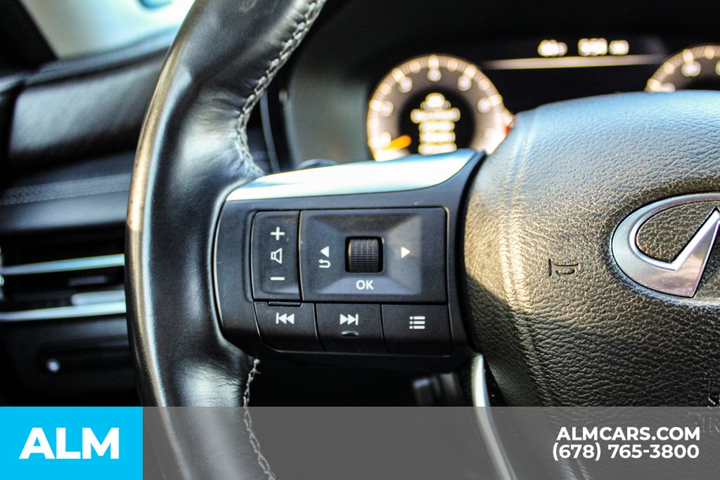 Used 2023 Black INFINITI Sensory image 29