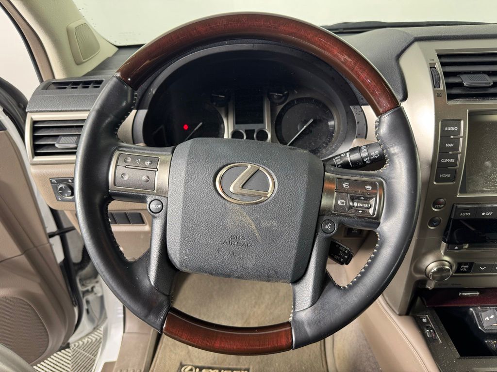 Thumbnail: 2019 Lexus GX - 16