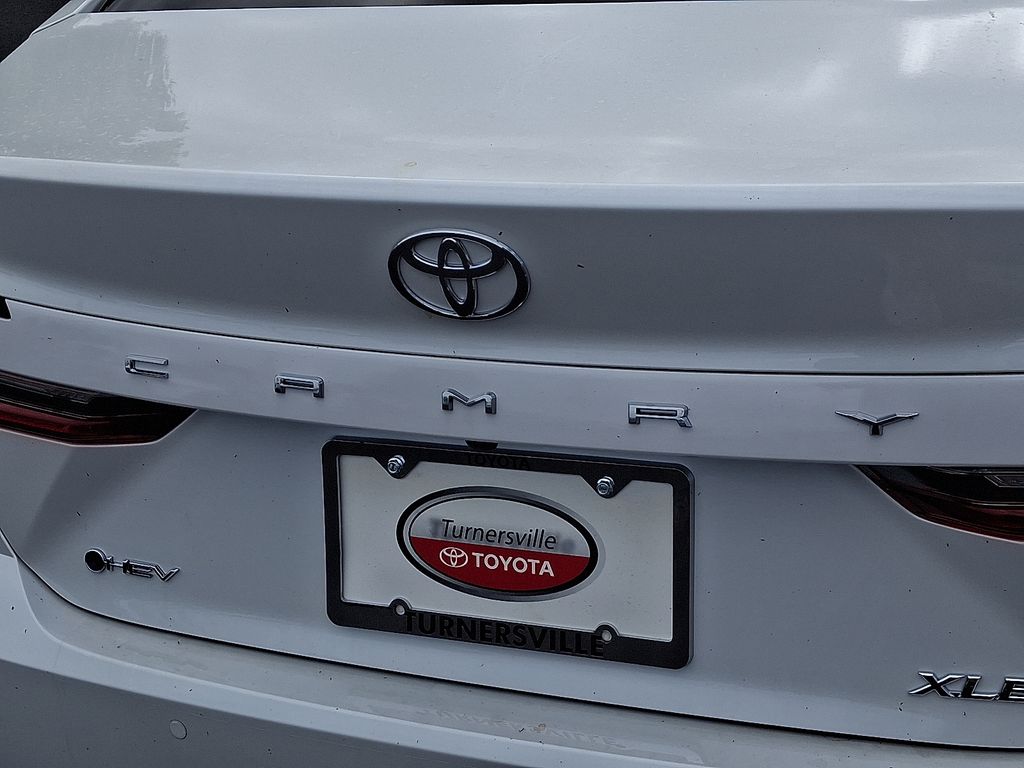 Thumbnail: 2025 Toyota Camry - 31