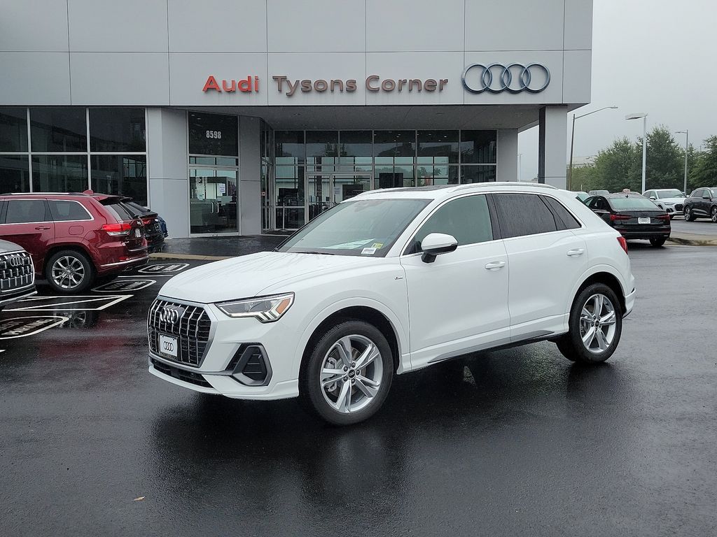 2024 Audi Q3  -
                Vienna, VA