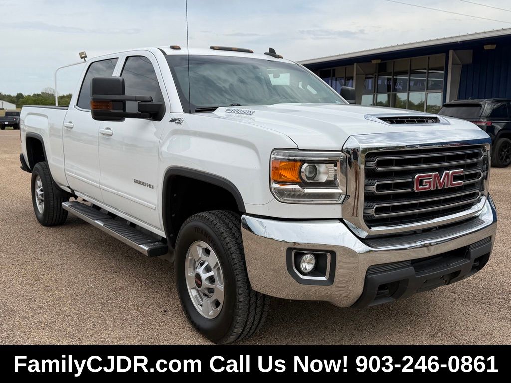 Summit White 2019 GMC Sierra 2500HD Pickup Truck Four-Wheel Drive 6-Speed Automatic