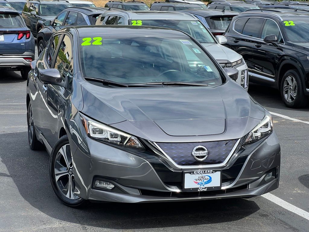 Gray (Gun Metallic) 2022 Nissan LEAF Hatchback Front-Wheel Drive Automatic