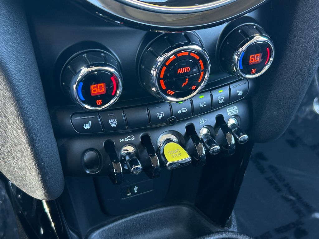 Thumbnail: 2024 MINI Cooper - 26