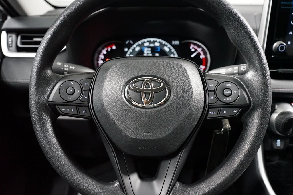 Thumbnail: 2025 Toyota RAV4 - 12