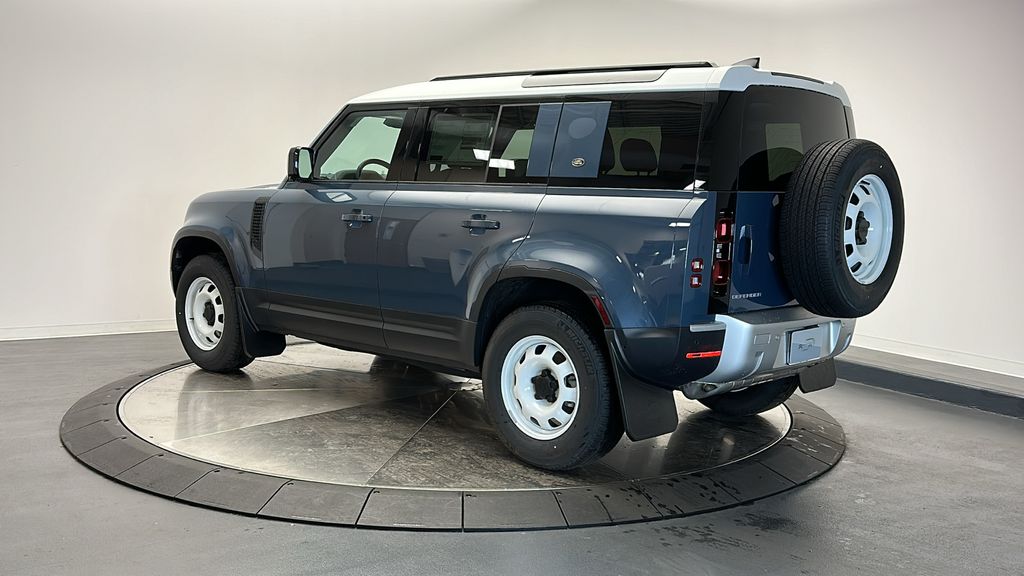 2024 Land Rover Defender 110 S 3