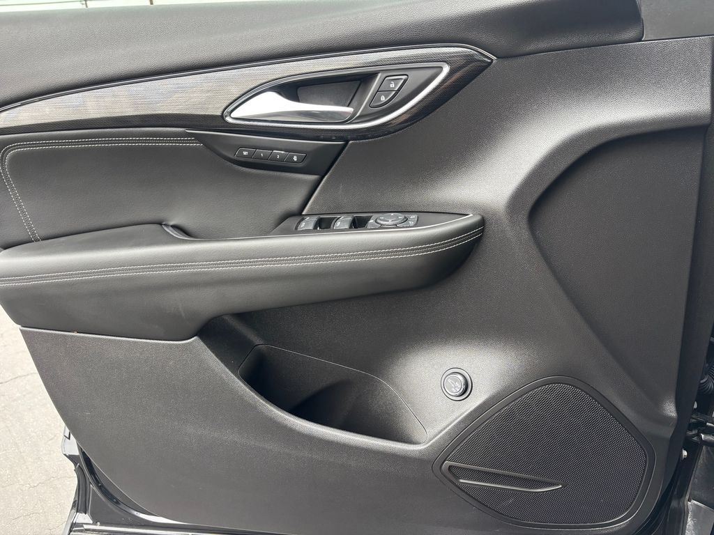 Used Car 2023 Buick Envision  Essence For Sale Under $35,000 In Austin, Texas