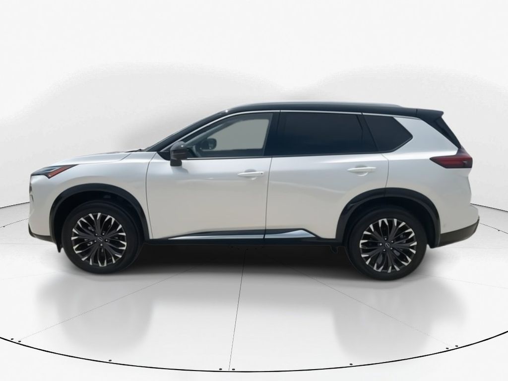 2025 Everest White Pearl/Super Black Nissan Rogue Platinum FWD SUV