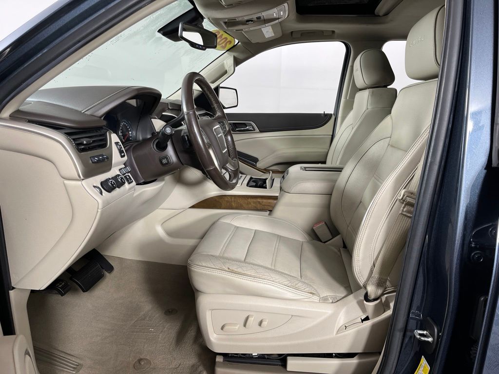 Thumbnail: 2019 GMC Yukon - 24