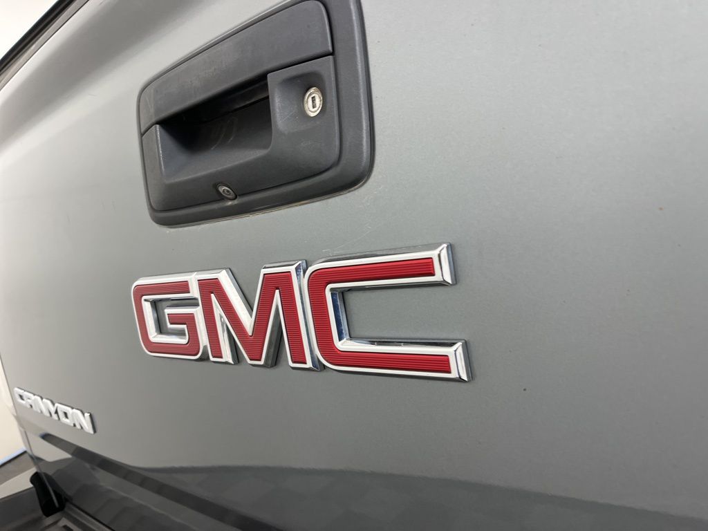 Thumbnail: 2019 GMC Canyon - 18