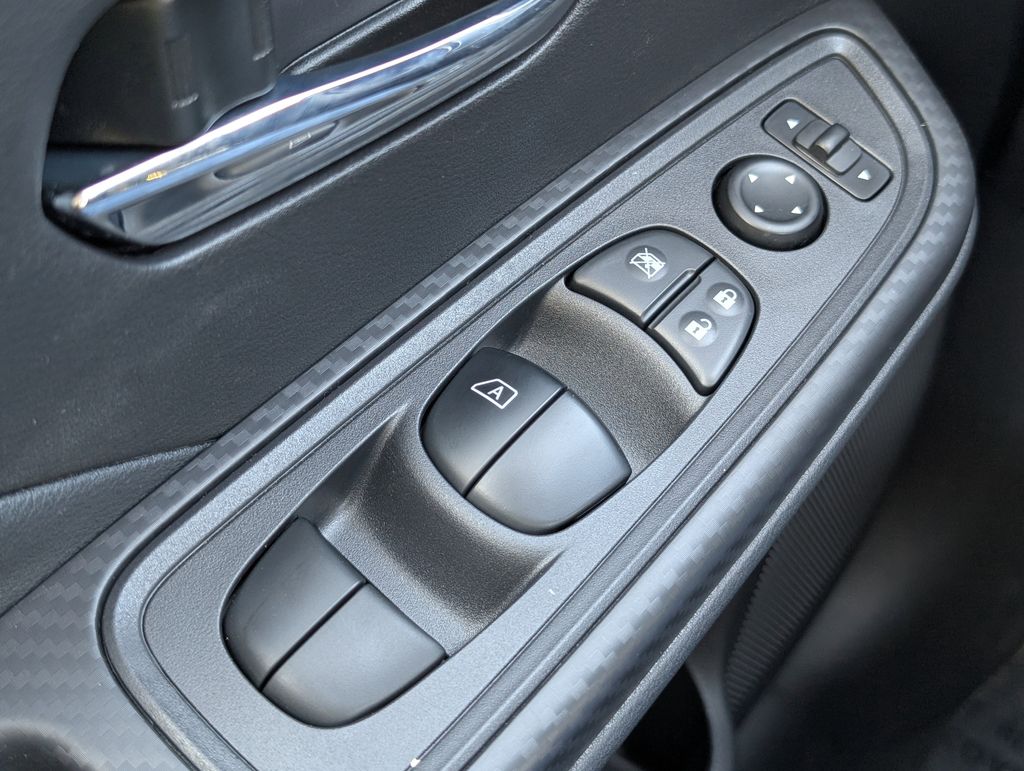 New 2025 Nissan Versa Sedan