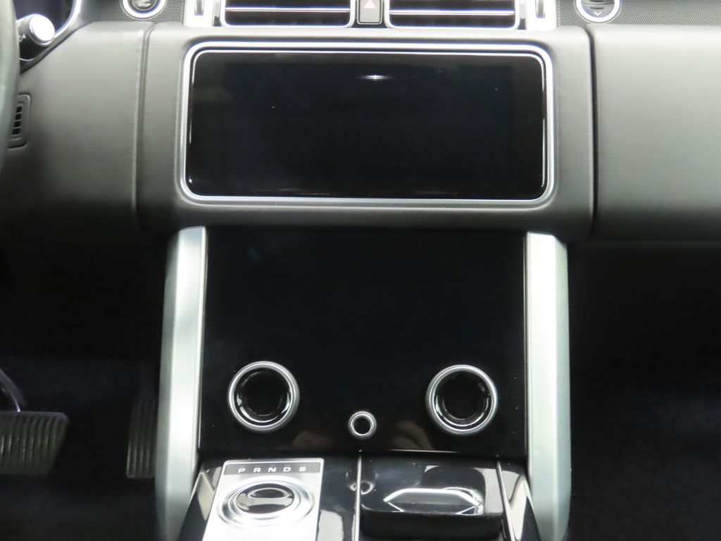 Thumbnail: 2020 Land Rover Range Rover - 14