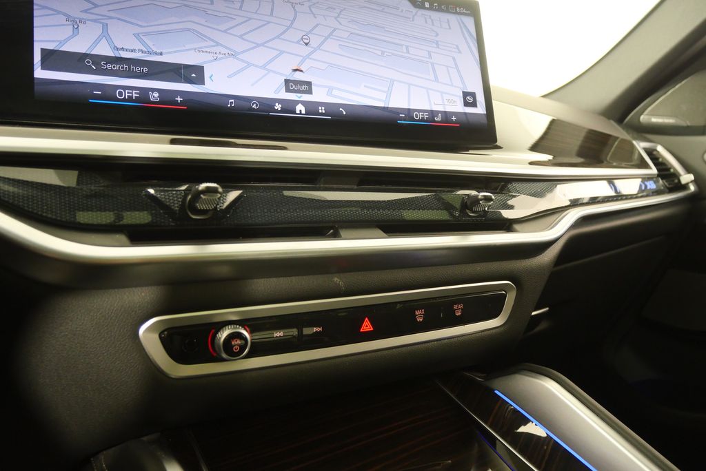Thumbnail: 2025 BMW X6 - 25