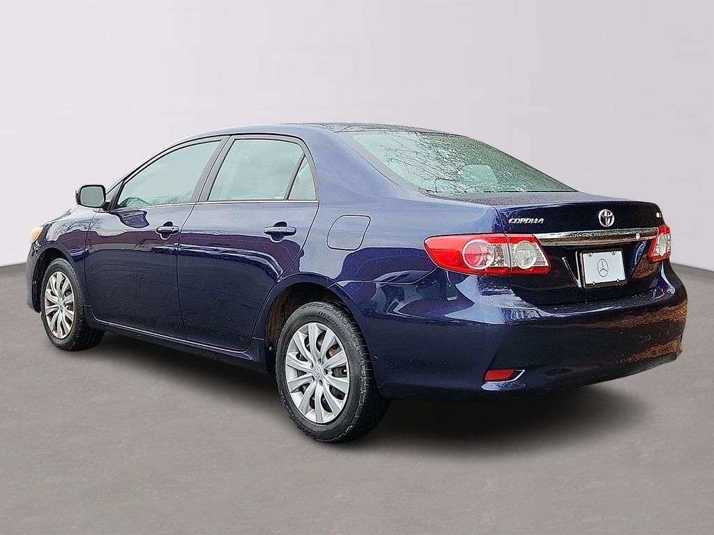 Thumbnail: 2013 Toyota Corolla - 6