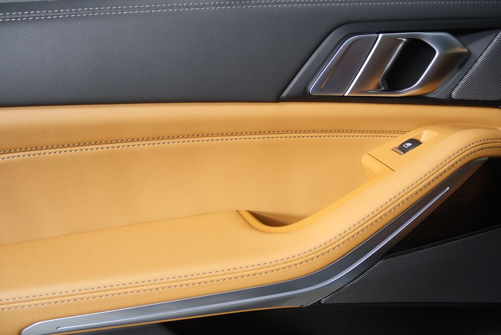 Thumbnail: 2026 BMW X5 - 13