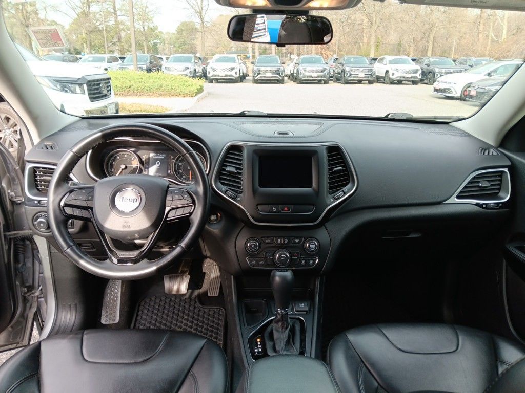 2020 Jeep Cherokee Altitude 12