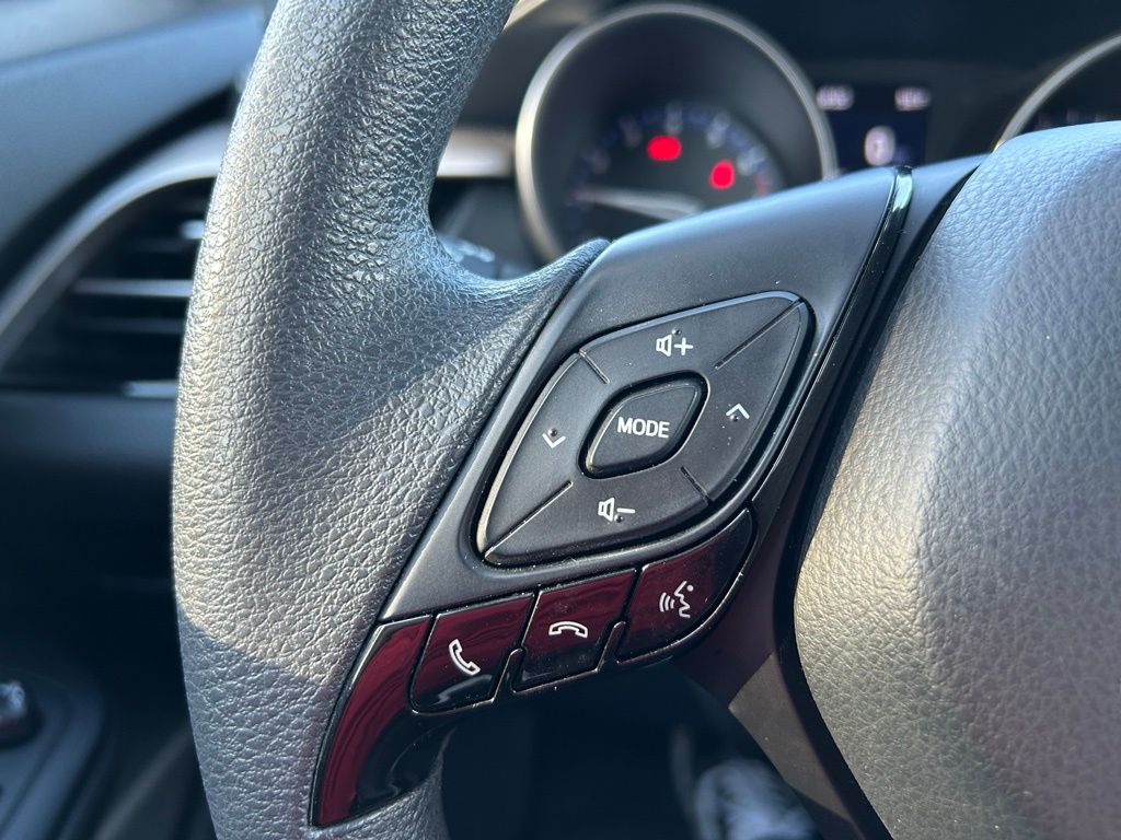 Thumbnail: 2021 Toyota C-HR - 18