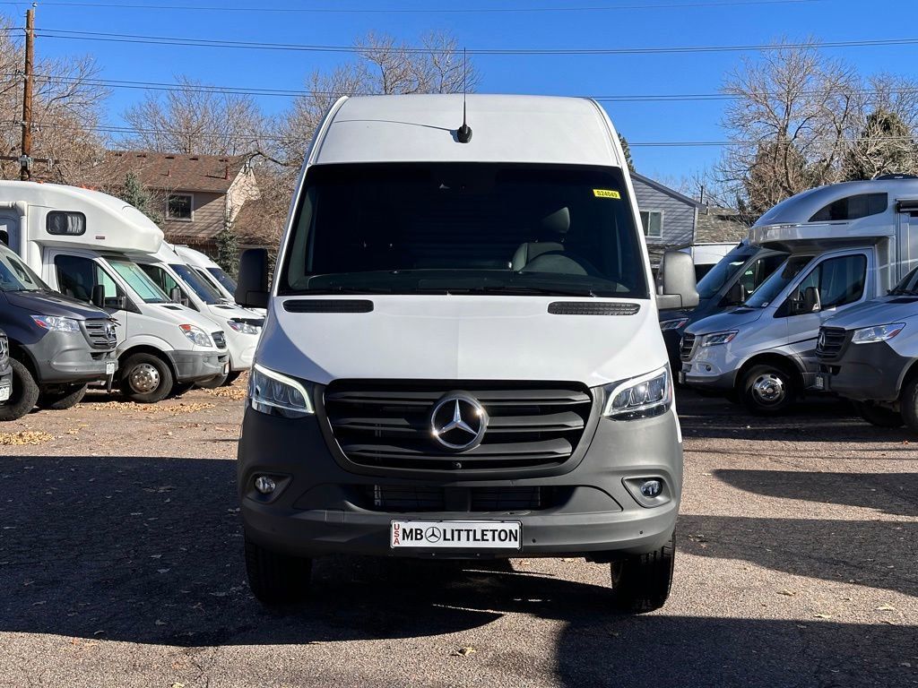 2024 Mercedes-Benz Sprinter 2500 Cargo 144 WB 6