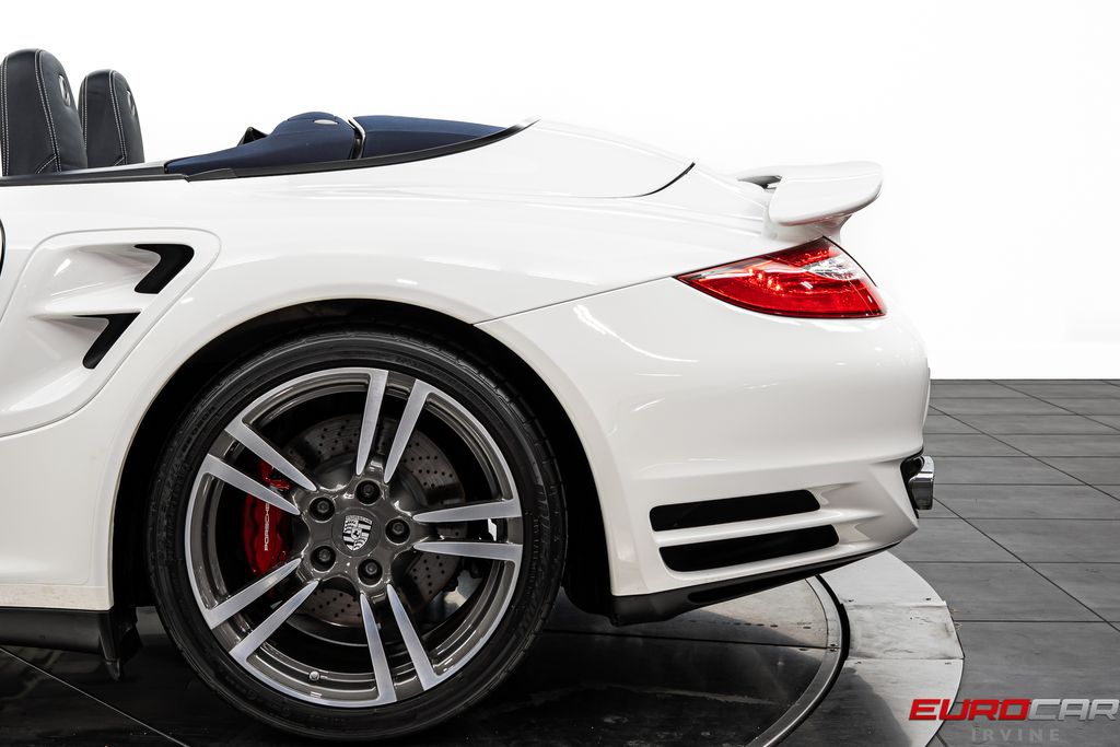 2010 Porsche 911 Turbo - Photo 18