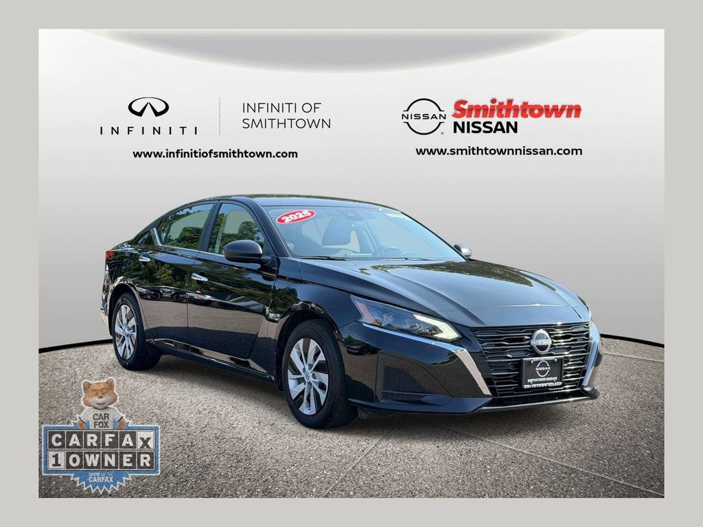 Super Black 2025 Nissan Altima Sedan Front-Wheel Drive Continuously Variable Transmission