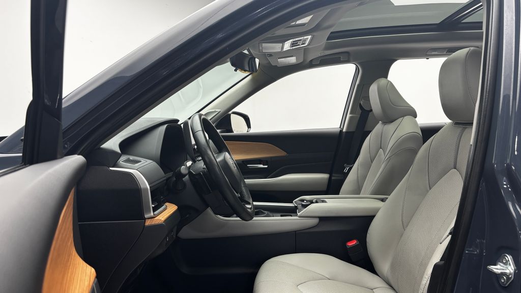 Thumbnail: 2024 Toyota Grand Highlander - 9
