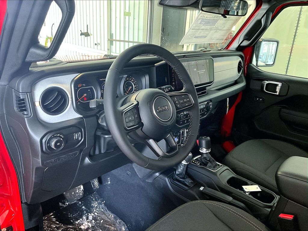 2026 Jeep Wrangler — photo 9