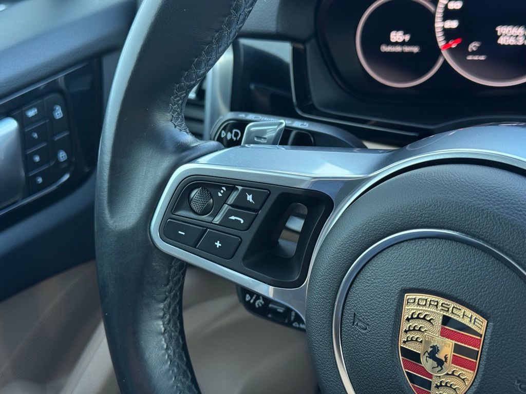 2023 Cayenne picture #16