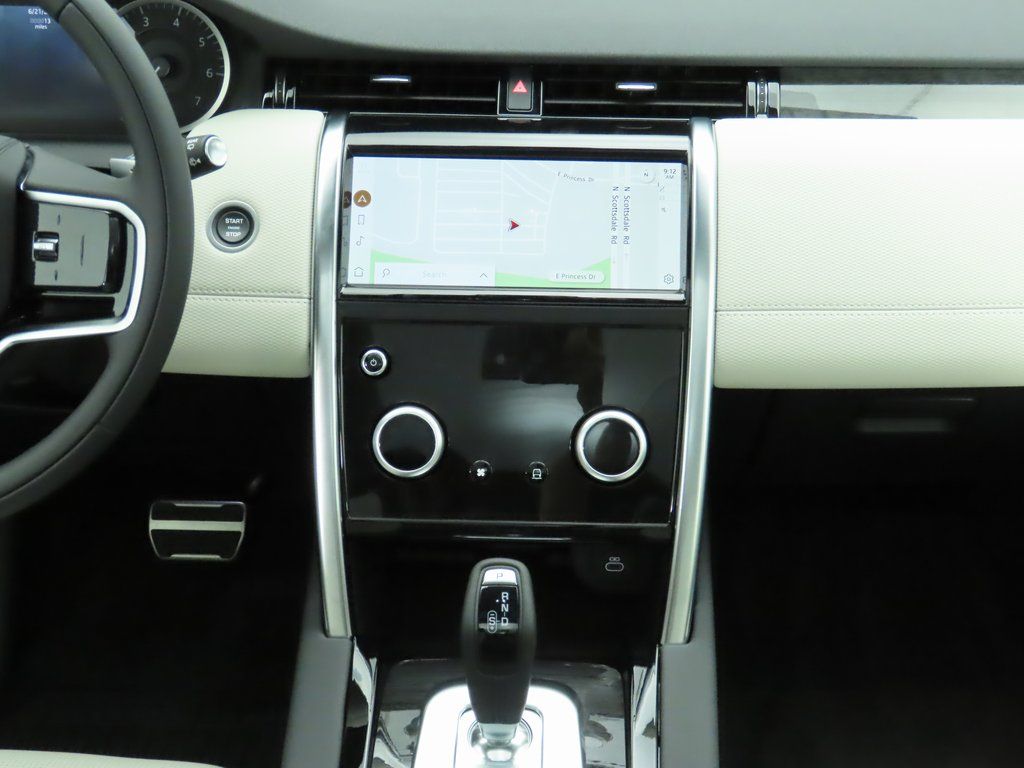 Thumbnail: 2023 Land Rover Discovery Sport - 14