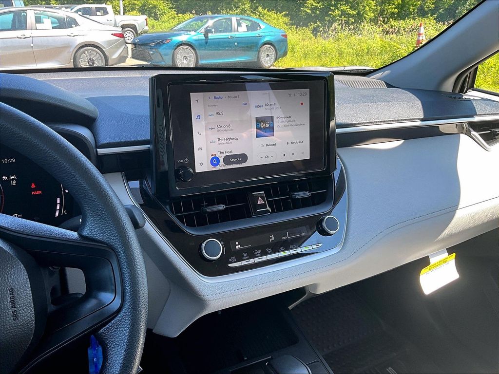 2026 Toyota Corolla Cross — photo 25