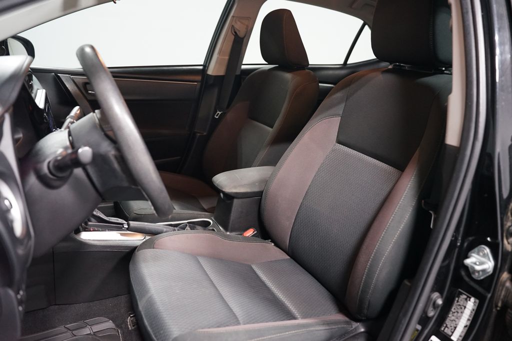 Thumbnail: 2019 Toyota Corolla - 6